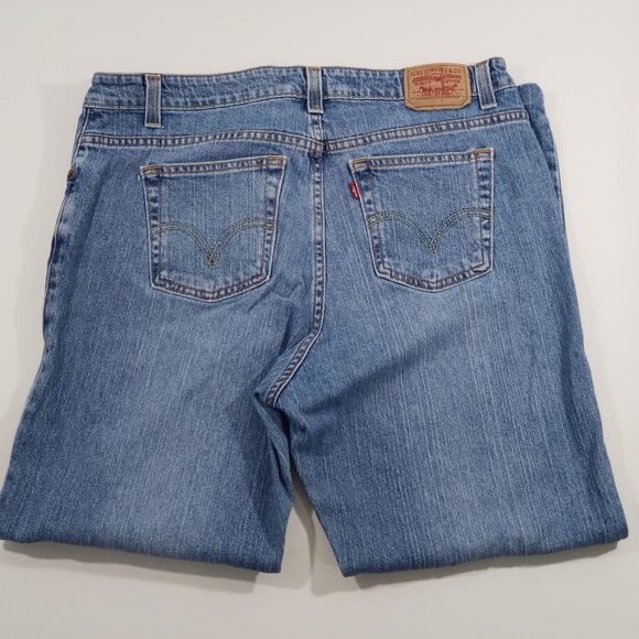 Levi's 515 Boot Cut (short) - Picture 2 of 7